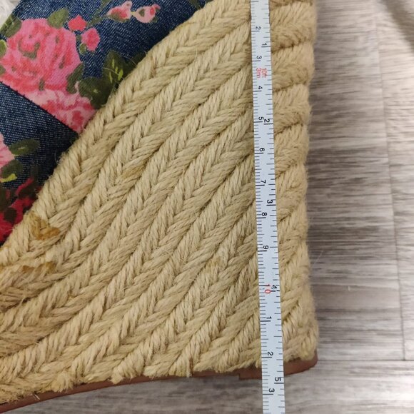 Betsey Johnson Wedge shoe - Picture 6 of 6